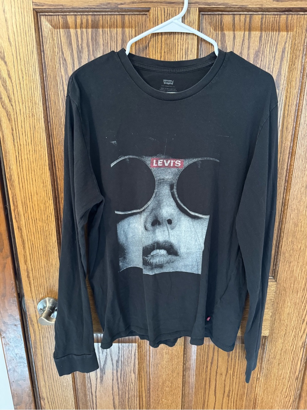 Levi's Black Long Sleeve Tee